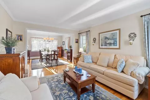 20 Meadow Rd, Beverly, MA 01915 photo 3