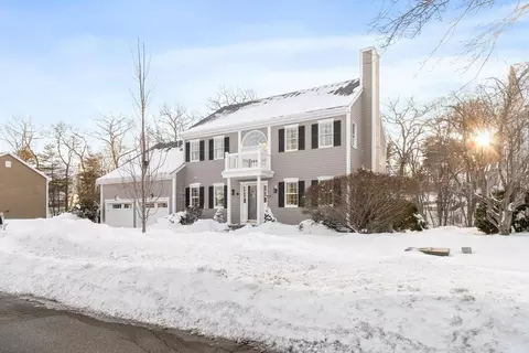 20 Meadow Rd, Beverly, MA 01915