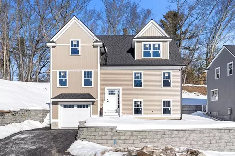 7 Sylvan Hill Xing, Haverhill, MA 01830
