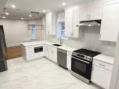 10 Beech St #4, Cambridge, MA 02140