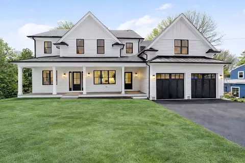 126 Prince St, Needham, MA 02492
