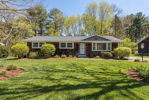 41 Scadding St, Taunton, MA 02780