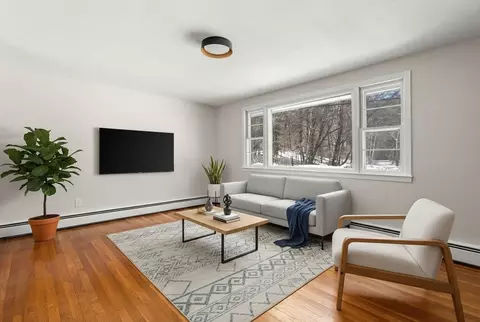 41 Scadding St, Taunton, MA 02780 photo 4