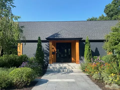 22 Cranmore Rd, Wellesley, MA 02481 photo 3