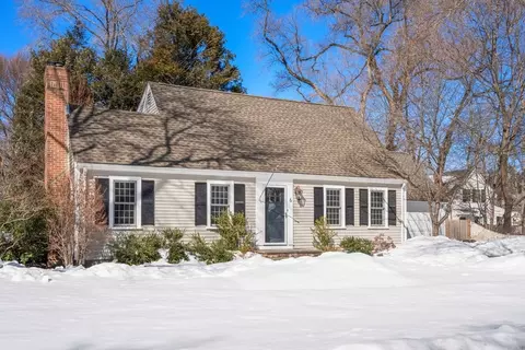 6 Boulder Brook Rd, Wellesley, MA 02481