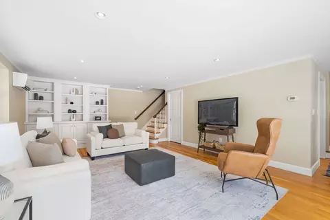 17 Lindbergh Ave, Needham, MA 02494 photo 13