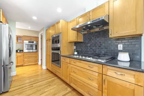 17 Lindbergh Ave, Needham, MA 02494 photo 10