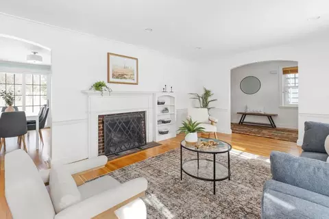 17 Lindbergh Ave, Needham, MA 02494 photo 4