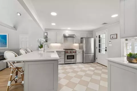 22 Longmeadow Rd, Hingham, MA 02043 photo 9