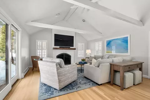 22 Longmeadow Rd, Hingham, MA 02043 photo 4