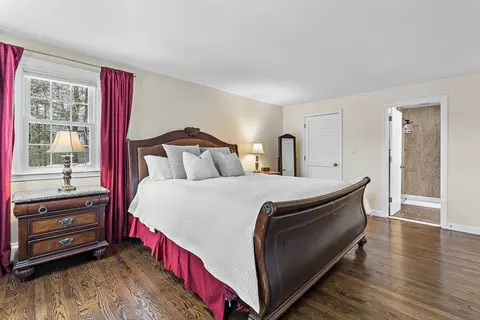 Bedroom - 40 Pinewood Rd, Wellesley, MA 02482 photo 1 of 3