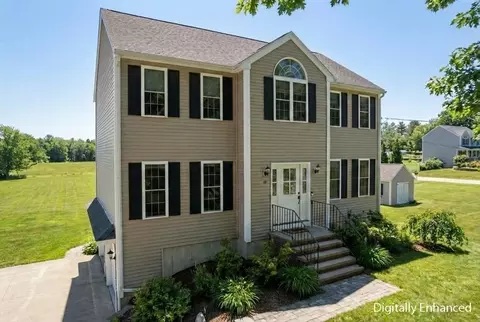 68 Walnut St, Halifax, MA 02338