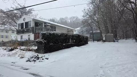37 Gates Rd, Worcester, MA 01603 photo 5