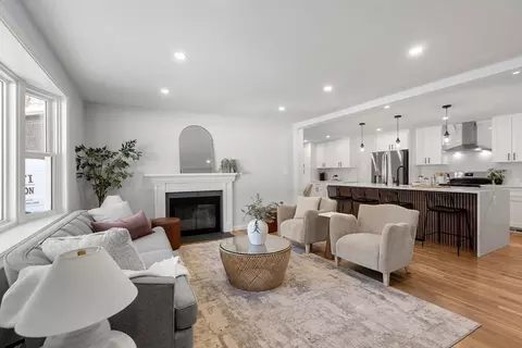 378 Linebrook Rd, Ipswich, MA 01938