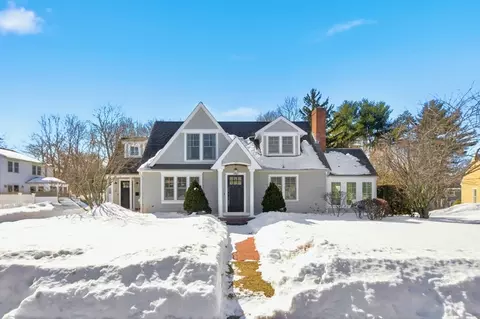 10 Meadow Brook Ln, Reading, MA 01867