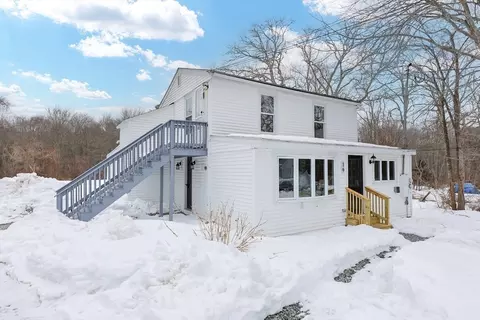 16 Lenox Ave, Westport, MA 02790