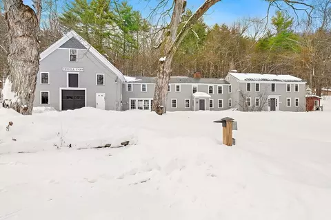 280 W Acton Rd, Stow, MA 01775