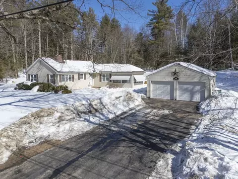 562 E County Rd, Rutland, MA 01543