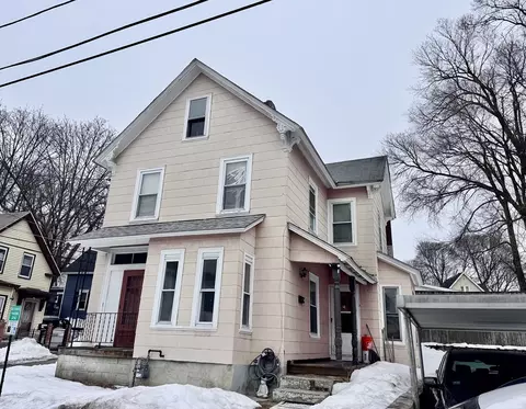 15 Barclay St, Lowell, MA 01851