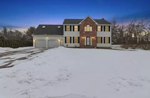 76 Kane Brothers Cir, Westfield, MA 01085