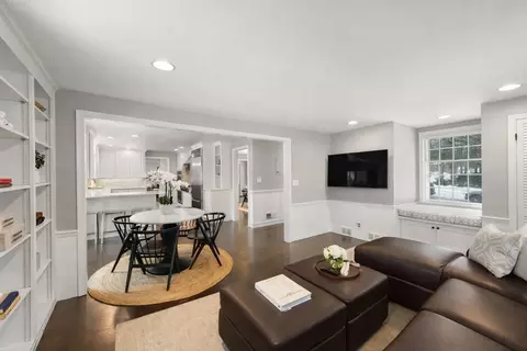 71 Westgate Rd, Wellesley, MA 02481 photo 4