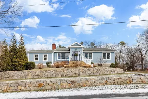 44 Tyler Rd, Lexington, MA 02420
