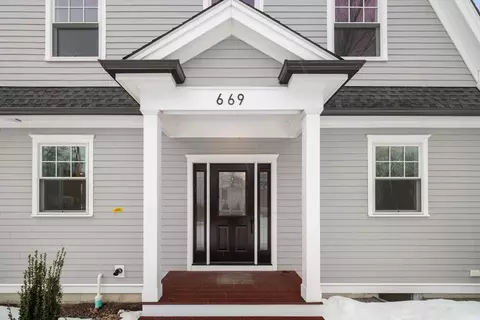 669 Boylston St #669, Newton, MA 02459