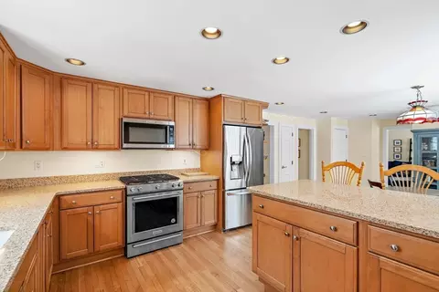 Kitchen - 95 Concord Rd, Acton, MA 01720 photo 3 of 4
