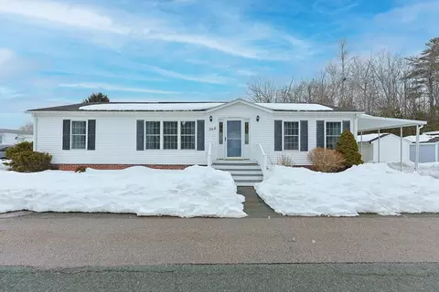 28 Sunset Ln, Plainville, MA 02762