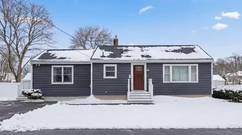 80 Redfield Rd, Wakefield, MA 01880