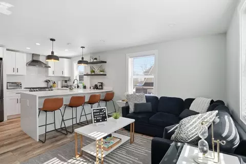 498 Beech St, Boston, MA 02131