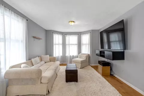 Living - 66 Ledgecrest Dr, Worcester, MA 01603 photo 1 of 2