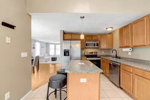 Kitchen - 66 Ledgecrest Dr, Worcester, MA 01603 photo 2 of 3