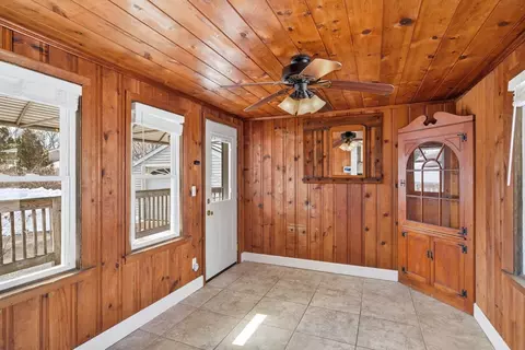 32 Glenview Dr, West Springfield, MA 01089 photo 10