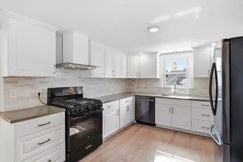 32 Glenview Dr, West Springfield, MA 01089 photo 4