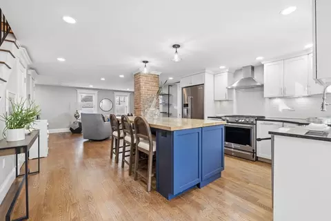 19 Linden St, Boston, MA 02127