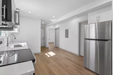Entry Way - 79 Fox St, Worcester, MA 01604 photo 2 of 2