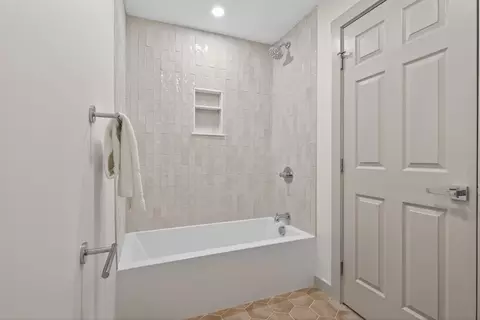 Bath - 79 Fox St, Worcester, MA 01604 photo 1 of 4