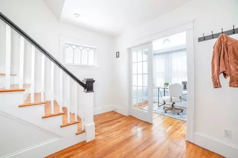 Entry Way - 110 Beverly Rd, Worcester, MA 01605 photo 3 of 5