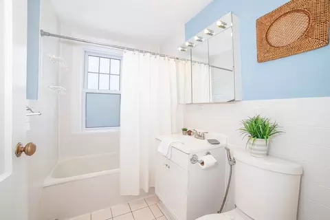 Bath - 110 Beverly Rd, Worcester, MA 01605 photo 2 of 2
