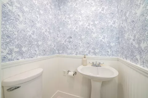 Bath - 110 Beverly Rd, Worcester, MA 01605 photo 1 of 2