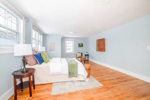 Bedroom - 110 Beverly Rd, Worcester, MA 01605 photo 2 of 5