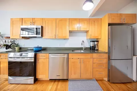 432 Norfolk St #4G, Somerville, MA 02143