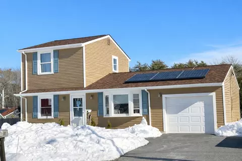 78 Greenbrier Dr, New Bedford, MA 02745