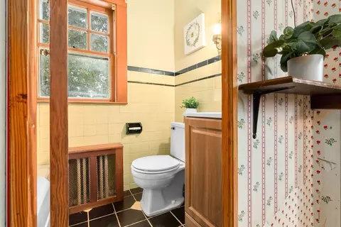 Bath - 14 Chase St, Danvers, MA 01923 photo 1 of 4