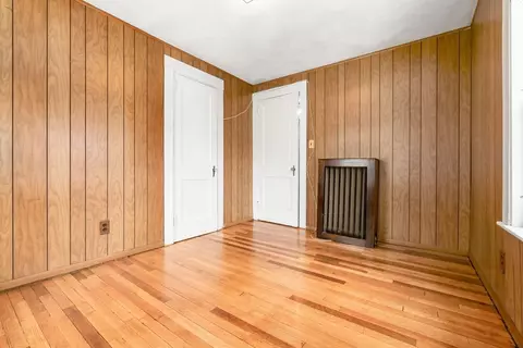 Bedroom - 14 Chase St, Danvers, MA 01923 photo 2 of 8