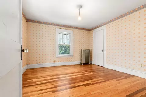 Bedroom - 14 Chase St, Danvers, MA 01923 photo 5 of 8