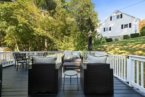 Exterior - 32 Stratton Dr, Hudson, MA 01749 photo 6 of 11