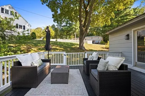 Exterior - 32 Stratton Dr, Hudson, MA 01749 photo 5 of 11