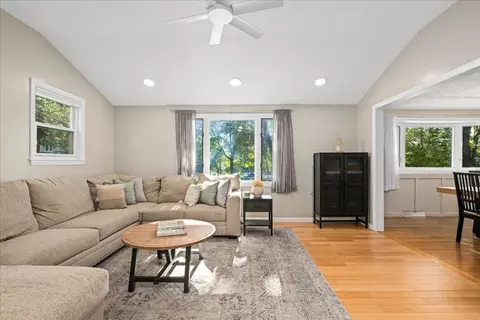 Living - 32 Stratton Dr, Hudson, MA 01749 photo 2 of 2